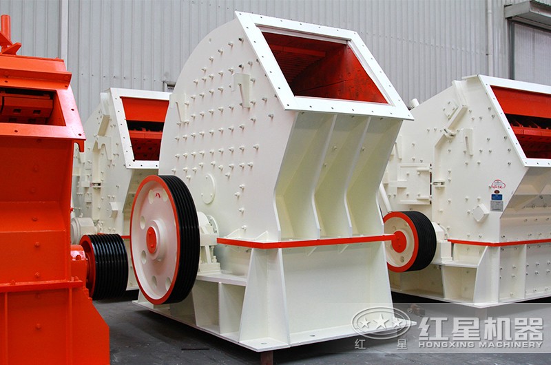 錘式破碎機(jī)，可實(shí)現(xiàn)一次成型，粒度均勻