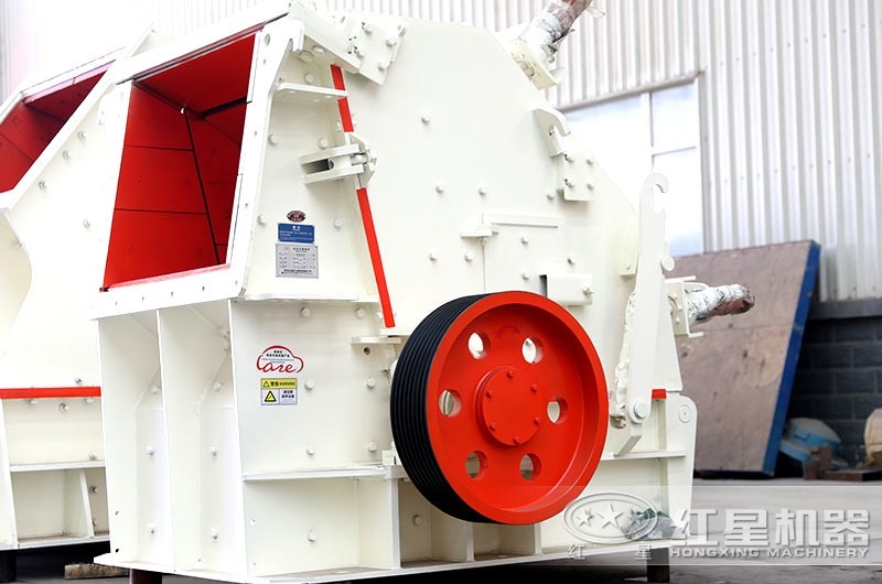 反擊式破碎機(jī)，適用于中低硬度物料，粒型好